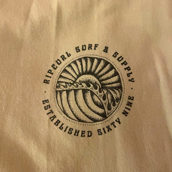 Size XXL rip curl surf shirt (FITS LIKE XL!) - Picture 2 of 5